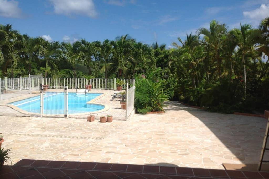 Le Domaine De Boisvin Villa Sainte-Anne  Exteriör bild