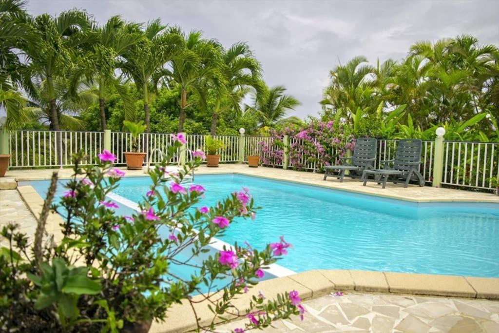 Le Domaine De Boisvin Villa Sainte-Anne  Exteriör bild